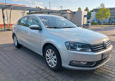 VW Passat Volkswagen Lim. Comfortline BlueMotion