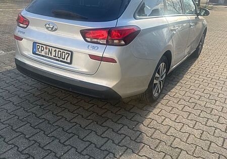 Hyundai i30 1.4 Select Select