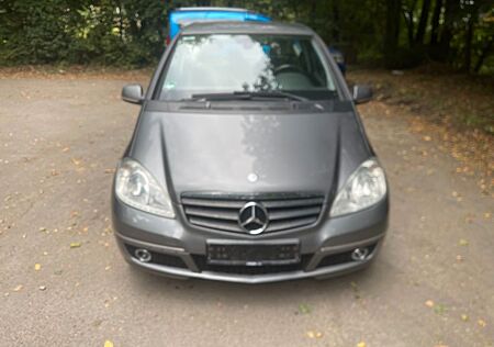 Mercedes-Benz A 180 -TÜV NEU-EURO 5