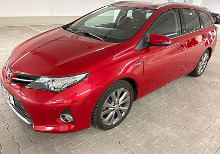 Toyota Auris Touring Sports (org. 81.000 km / AHK)