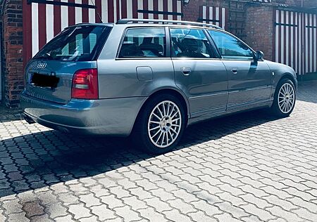 Audi S4 2.7 Avant -