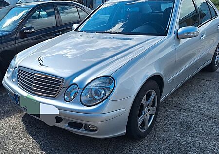 Mercedes-Benz E 200 KOMPRESSOR ELEGANCE Elegance