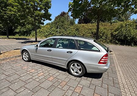 Mercedes-Benz 200