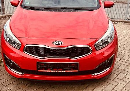 Kia Cee'd / Ceed 1.6 CRDi Dream-Team Edition