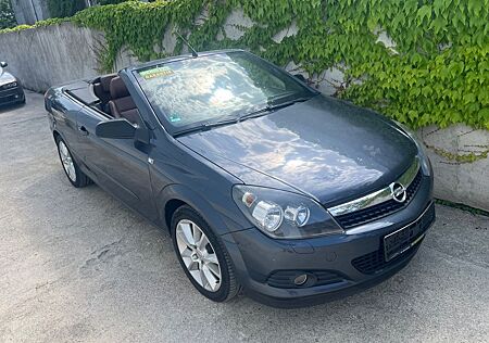 Opel Astra Twintop 1.8i/Leder/Klima/8xBereift/Tüv-Neu