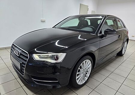 Audi A3 1.4 TFSI ambiente Xenon Navi Leder Kamera