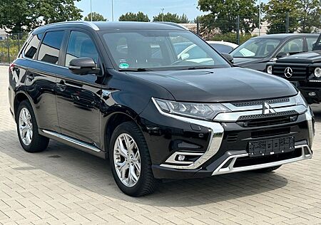 Mitsubishi Outlander PHEV Plus 4WD LED/Standheizung/Leder