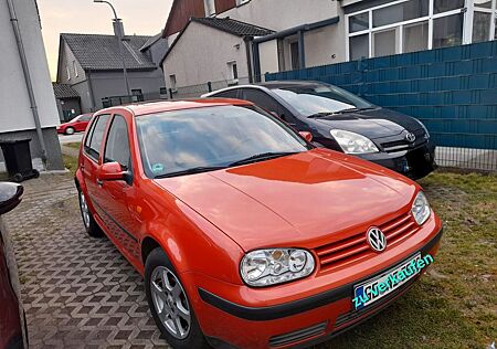 VW Golf Volkswagen 1.4 Basis