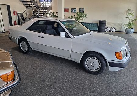 Mercedes-Benz E 230 230 CE Coupe H-Kennzeichen