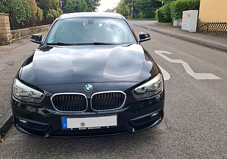 BMW 118d -Aut. Nav.Bus.Sportlenkrad.8FachBereift