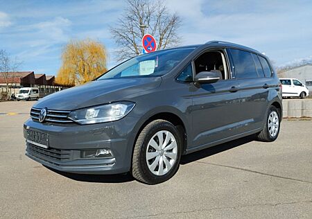 VW Touran Volkswagen United Start-Stopp