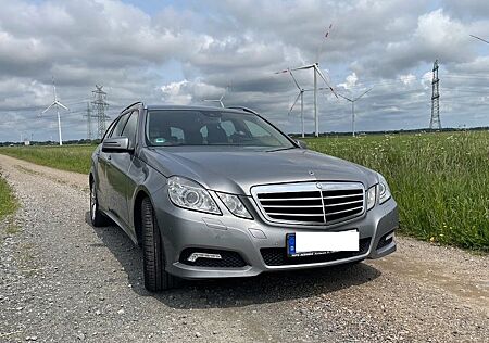 Mercedes-Benz E 200 Mercedes T CGI Avantgarde Navi Xenon