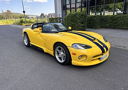Dodge Viper RT/10 two-dr convertible SR1