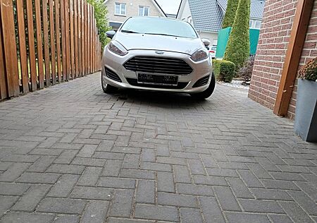 Ford Fiesta 1,5 TDCi Trend HU/AU und Zahnriemen NEU!