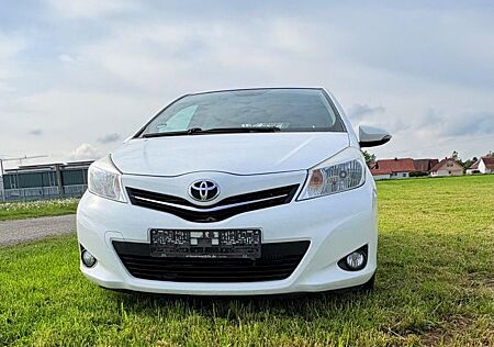 Toyota Yaris 1,4D - 2.Hand - Scheckheftgepflegt - AHK