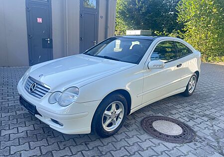 Mercedes-Benz C 200 C -Klasse Sportcoupe CGI