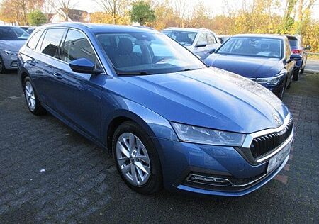 Skoda Octavia Combi Style 2.0 TDI DSG NAVI AHK PANORAM