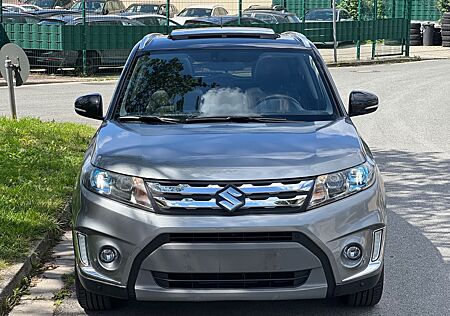 Suzuki Vitara 1.6 Limited 4x4*Panorama*Kamera*Sitzheizu