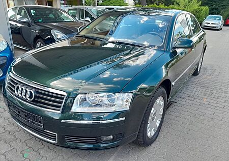 Audi A8 3.7 quattroNavi,Leder,Xenon PDC vorne &hinten