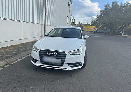 Audi A3 1.6 TDI S tronic Sportback -