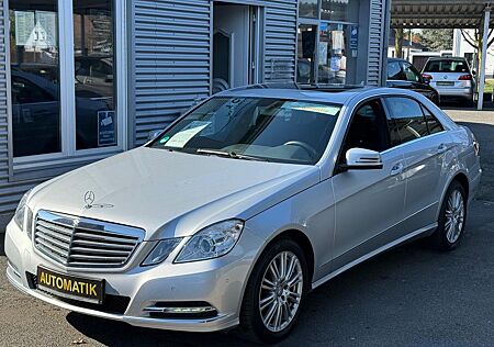 Mercedes-Benz E 200 AUTOMATIK+BI/XENON+EINPARKHILFE