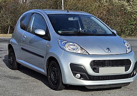 Peugeot 107 1.Hand (1947) Automatik Servo Klima Euro 5
