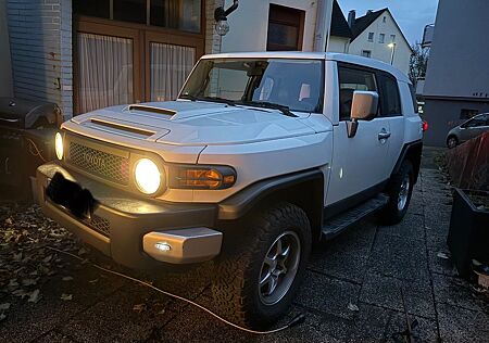 Toyota FJ Cruiser V6 GCC Xtreme / Off-Road Package