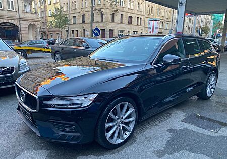 Volvo V60 D3 Geartr. Momentum Pro LEDER H/K CAM