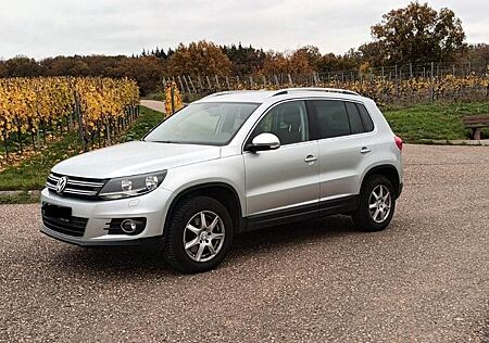 VW Tiguan Volkswagen 2.0 TSI DSG 4MOTION Sport & Style Spo...