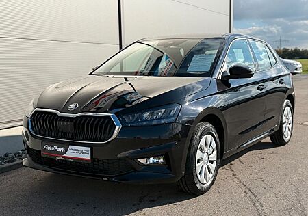 Skoda Fabia ESSENCE 1.0 TSI CLIMA SHZ PDC LED 5JGARANT