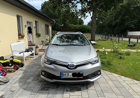 Toyota Auris Touring Sports Touring Sports Hybrid 1...