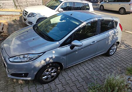 Ford Fiesta 1,0 EcoBoost 74kW Titanium PowerShift...