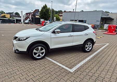 Nissan Qashqai Acenta/360°/Pano-Dach/Klima/Navi