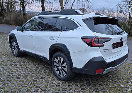 Subaru Outback 2.5i Platinum Lineartr. +Navi +Harm.Kard