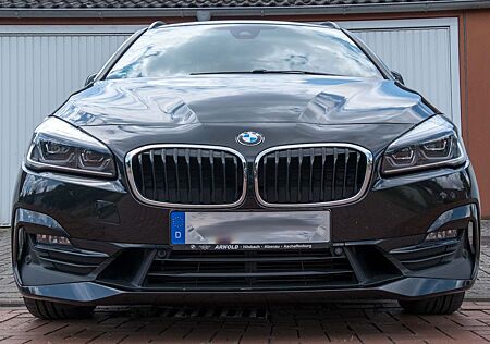 BMW 2er 220 Gran Tourer 220d xDrive Steptronic -