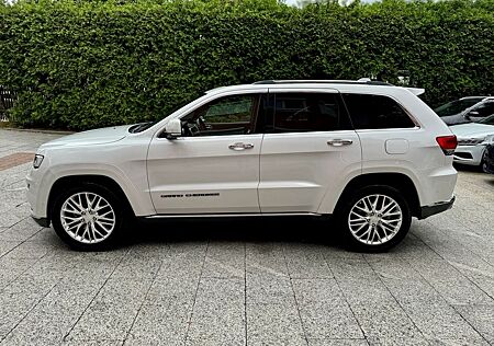 Jeep Grand Cherokee 3.0 CRD Summit *Panorama*AHK*Voll