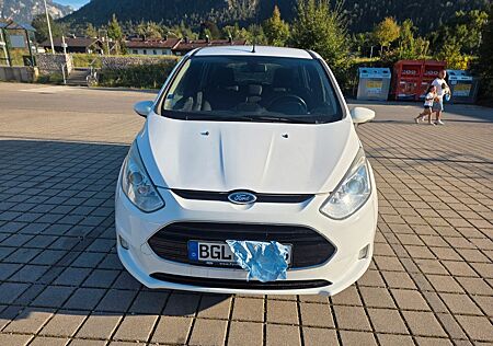 Ford B-Max 1,0 EcoBoost 74kW S/S Titanium Titanium