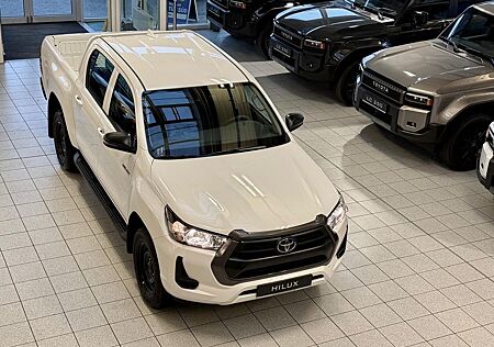 Toyota Hilux 2.8 DOUBLE CAB - KAMERA-SMART KEY-SITZH.