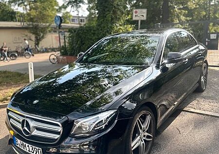 Mercedes-Benz E 220 E 220d 4MATIC|AMG LINE|Burmester|360°|Scheckheft