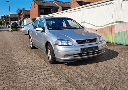 Opel Astra 1.8 Automatik