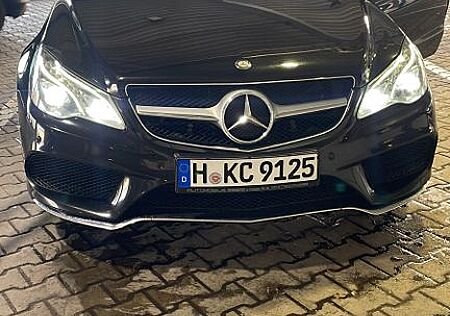 Mercedes-Benz 220