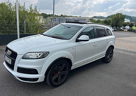 Audi Q7 3.0 TDI clean diesel 3x Sline 7-Sitze Quattro