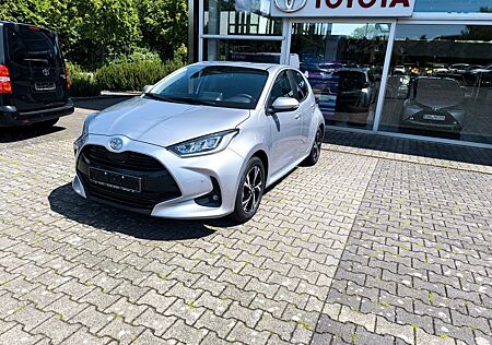 Toyota Yaris Hybrid 116 1.5 VVT-i Teamplayer