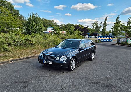 Mercedes-Benz E 220 CDI T CLASSIC Classic