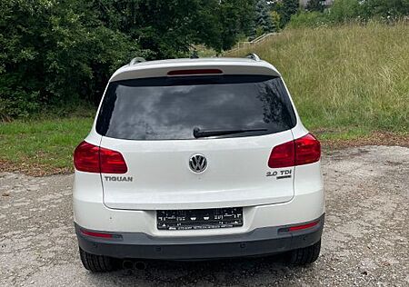 VW Tiguan Volkswagen 2.0 TDI DSG 4MOT BMot Tech Sport & St...
