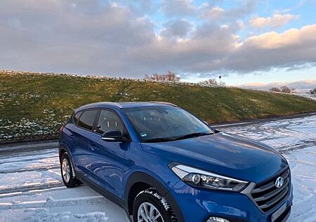 Hyundai Tucson 1.6 PASSION Benzin