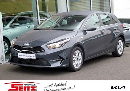 Kia Cee'd gebraucht kaufen Kia Cee'd Ceed 1.5T 140 DCT7 Vision Komfort+ Navi Klimaaut