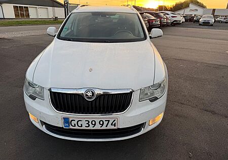 Skoda Superb Combi Elegance 2.0 TDI 170 PS