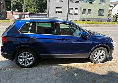 VW Tiguan Volkswagen 2.0 TDI SCR DSG 4MOTION Highline Highline
