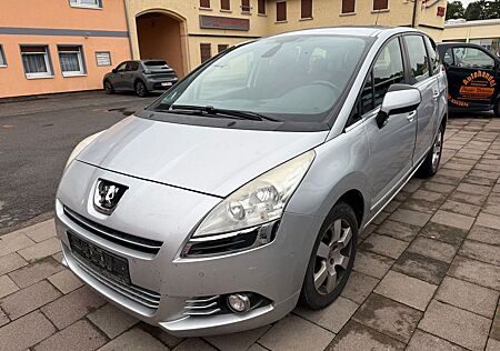 Peugeot 5008 1.6 16V Active Klimaautomatik PDC 7 Sitze
